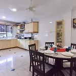 A Chic & Spacious 4Br Home For Family Getaways